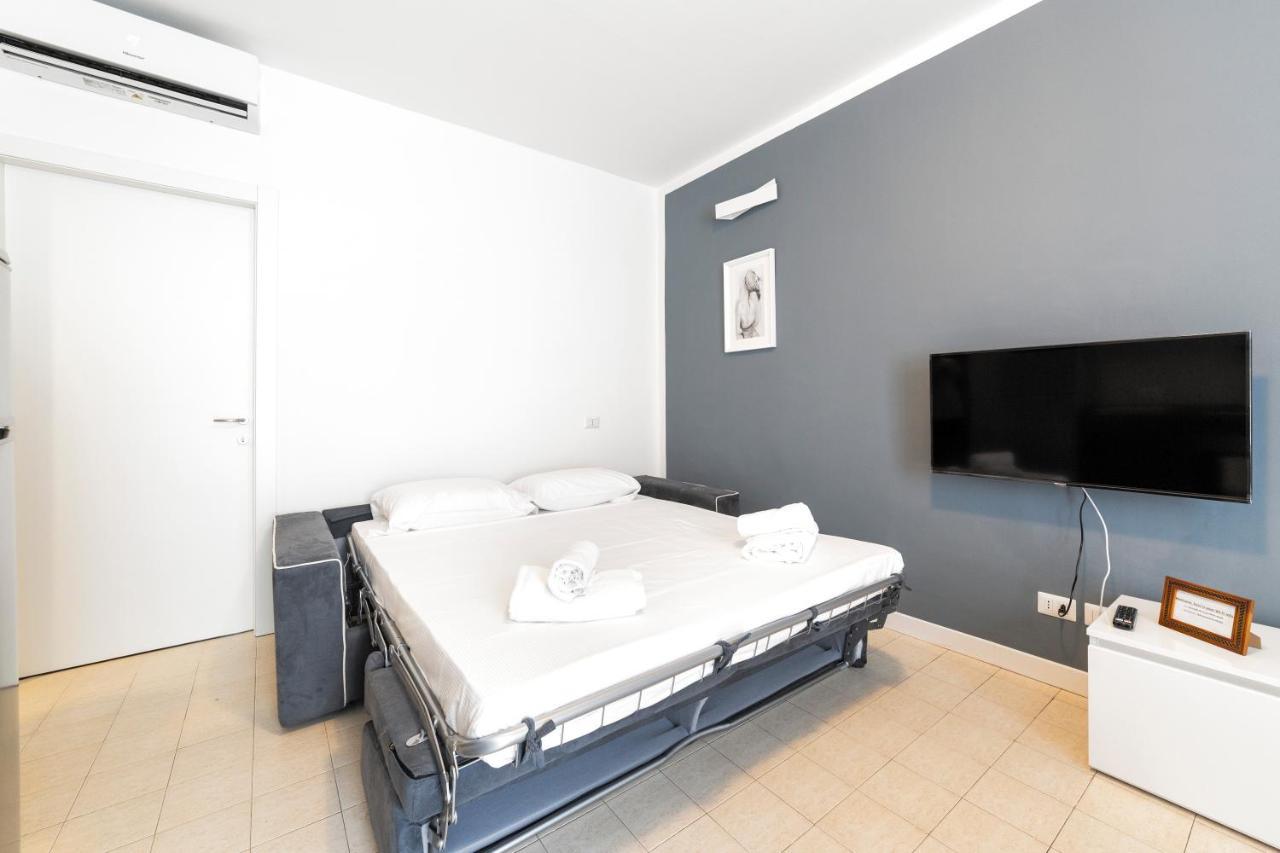 Roomy Apartment Close To Subway M5! ミラノ エクステリア 写真